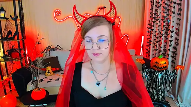 YourUniverser online show from October 2025 04:16:01 AM