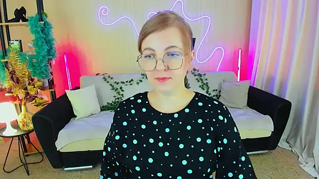 YourUniverser online show from November 2025 09:14:02 AM