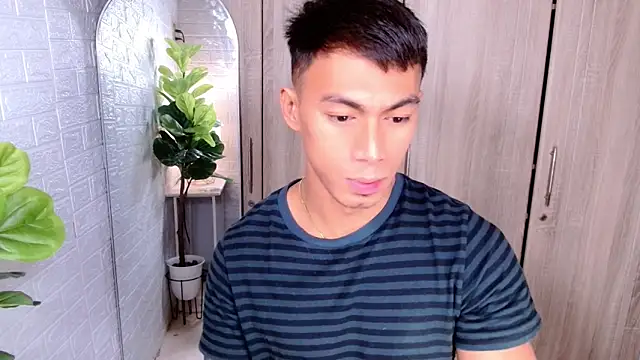 PinooyMilker online show from October 2025 03:26:01 AM