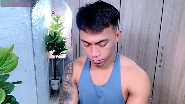 PinooyMilker online show from November 2025 03:07:01 AM