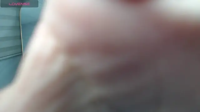 Luna Star v online show from September 2025 03:19:02 AM