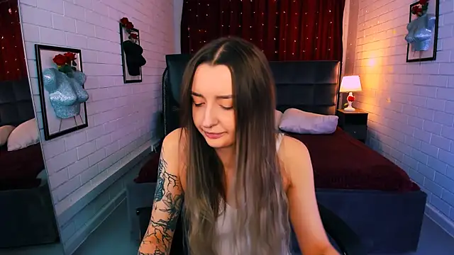 Snapshot of AliceLids chatting on October 2025 01:45:02 PM AliceLids online show from October 2025 01:45:02 PM