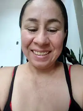 Nala1986 online show from October 2025 04:35:01 PM