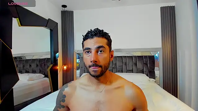 MARC THOMPSON  online show from November 2025 02:28:01 PM