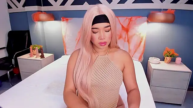 EmilyZahar online show from October 2025 12:59:01 PM