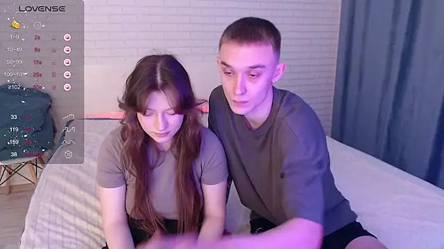 Blushing couple online show from September 2025 09:32:02 AM