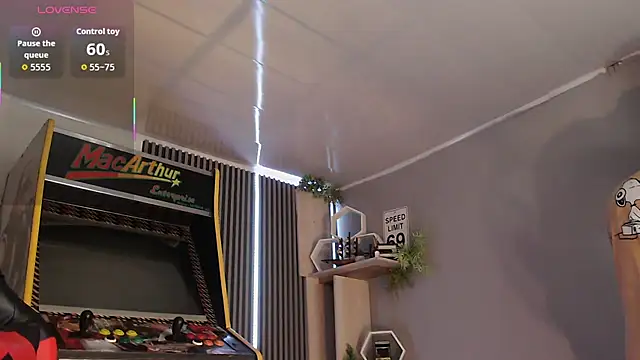 Bastian MCcormick online show from September 2025 03:25:01 PM