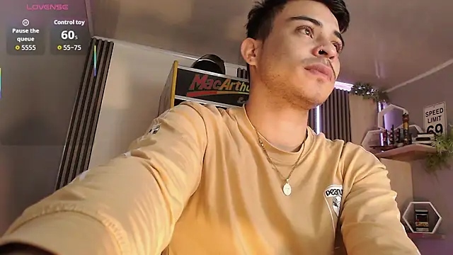 Bastian MCcormick online show from October 2025 12:55:02 PM