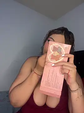 Snapshot of SamanthaaReed chatting on September 2025 11:43:01 PM SamanthaaReed online show from September 2025 11:43:01 PM