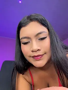 Snapshot of LunaaRosse chatting on June 2026 03:23:02 AM LunaaRosse online show from June 2026 03:23:02 AM