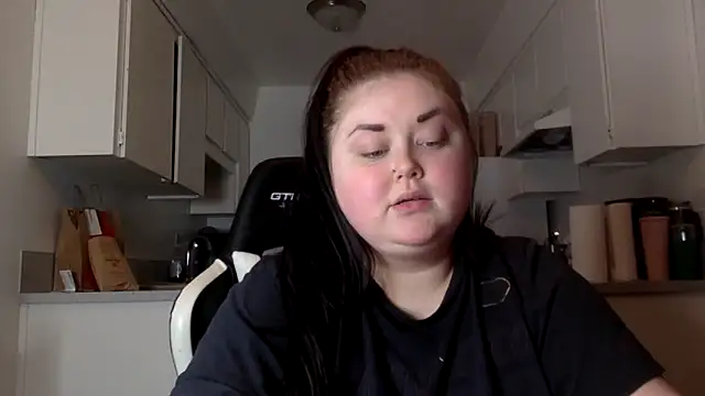 JJbaby1 online show from October 2025 01:42:02 PM