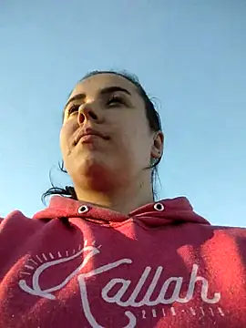 CutieMarine online show from September 2025 02:44:01 PM