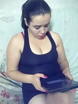 CutieMarine online show from October 2025 09:42:01 AM