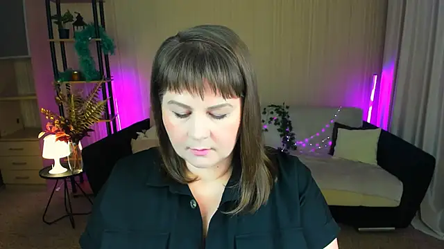 CrystaalStaar online show from September 2025 06:18:02 PM