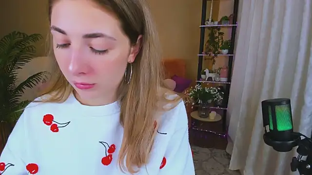 SensitiveSooul online show from September 2025 04:36:02 AM