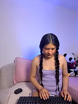 Emilyybennet  online show from November 2025 08:02:01 AM