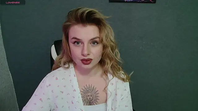 AngelicaHollywood online show from November 2025 08:32:01 PM