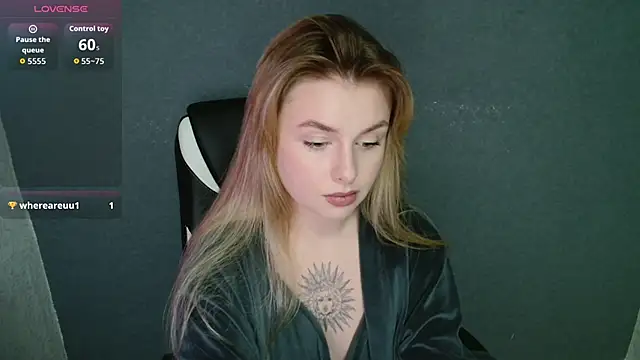 AngelicaHollywood online show from November 2025 07:56:02 PM