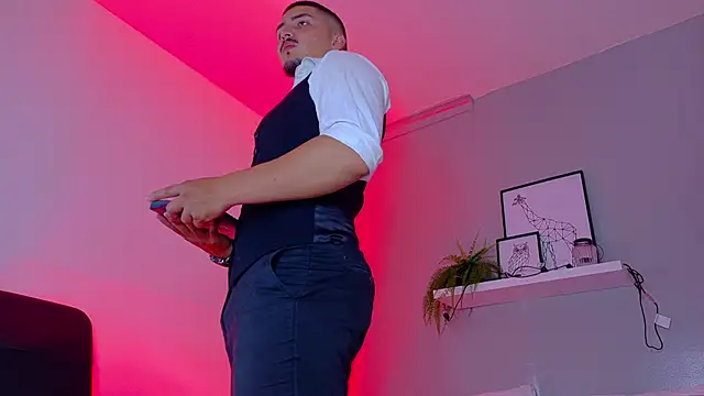 MrFox   online show from January 2026 07:30:01 PM