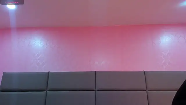 Emilia Bons online show from April 2026 02:20:02 AM