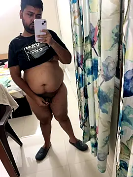 Snapshot of blrguychub chatting on November 2025 06:03:02 PM blrguychub online show from November 2025 06:03:02 PM