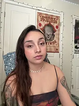 CharmingMaddie online show from March 2026 07:52:01 PM