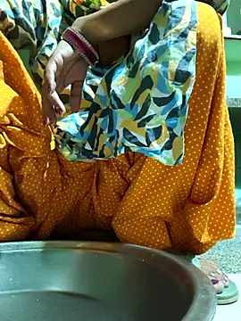 Love-pari077 online show from October 2025 01:20:01 PM