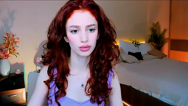 ChristinaConteeree online show from October 2025 07:16:02 PM