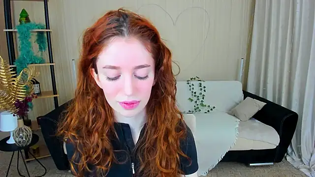 ChristinaConteeree online show from February 2026 04:22:02 PM