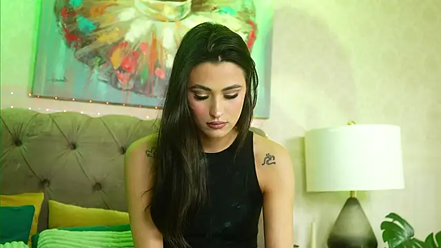 Pretty Lia  online show from December 2025 08:25:01 PM