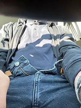 charl-5 online show from December 2025 12:09:01 PM