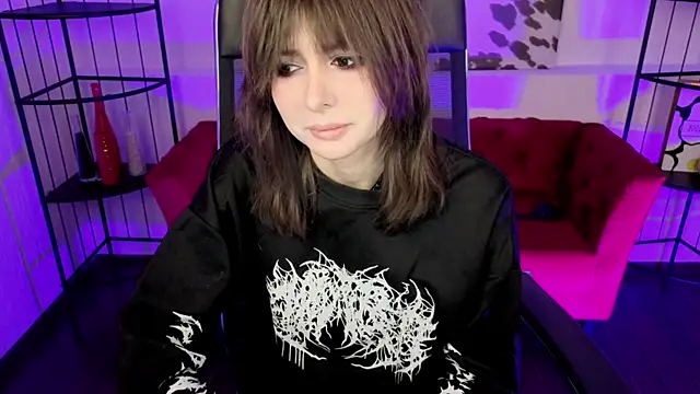 CrystallBloom online show from April 2026 01:17:01 AM