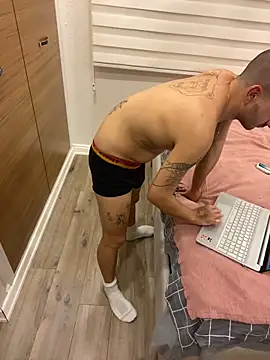 darkdecide online show from November 2025 05:48:02 PM