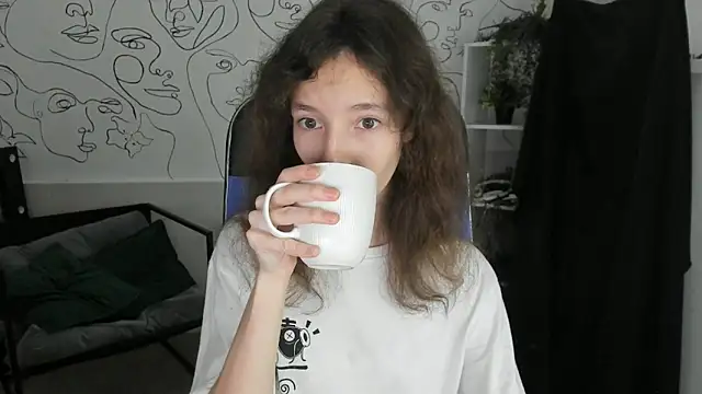 EmmanuellBrown online show from September 2025 04:22:01 AM