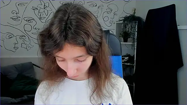 EmmanuellBrown online show from October 2025 10:10:02 AM