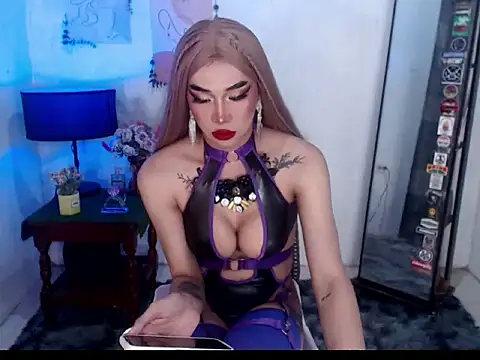 Snapshot of SexyhotasianKendra chatting on December 2025 10:02:01 AM SexyhotasianKendra online show from December 2025 10:02:01 AM