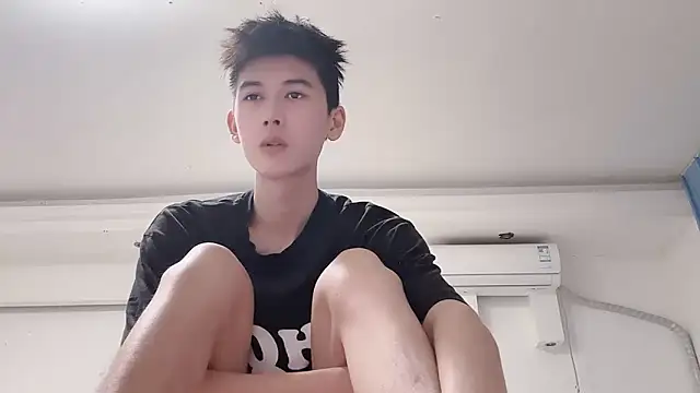 xiaojie2563 online show from September 2025 12:48:01 PM