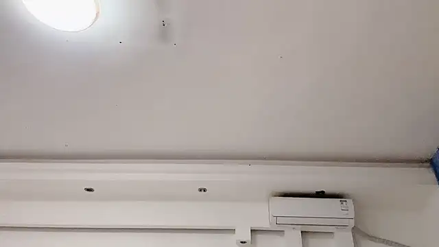 xiaojie2563 online show from September 2025 01:44:02 PM