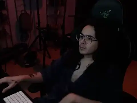 Snapshot of dorrey21 chatting on April 2026 01:59:02 AM dorrey21 online show from April 2026 01:59:02 AM