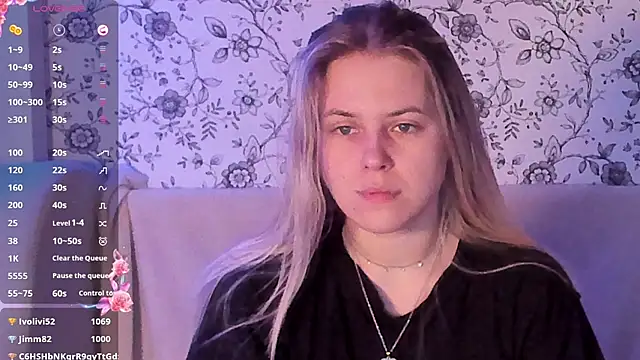 AngelAnty online show from December 2025 02:13:01 PM