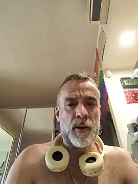 Snapshot of GabyCollado5 chatting on May 2026 11:27:01 AM GabyCollado5 online show from May 2026 11:27:01 AM