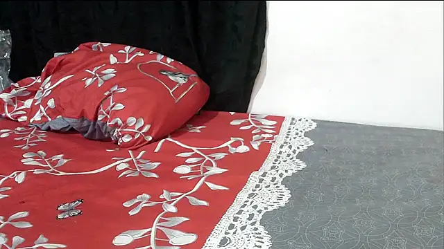 Snapshot of angelainparis28 chatting on September 2025 05:39:02 AM angelainparis28 online show from September 2025 05:39:02 AM