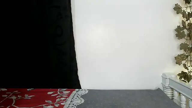 Snapshot of angelainparis28 chatting on September 2025 06:26:01 AM angelainparis28 online show from September 2025 06:26:01 AM