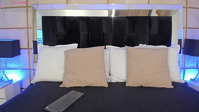 Snapshot of GretaVelvet chatting on September 2025 07:36:01 PM GretaVelvet online show from September 2025 07:36:01 PM