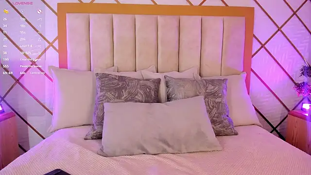 Snapshot of GretaVelvet chatting on November 2025 07:35:01 PM GretaVelvet online show from November 2025 07:35:01 PM