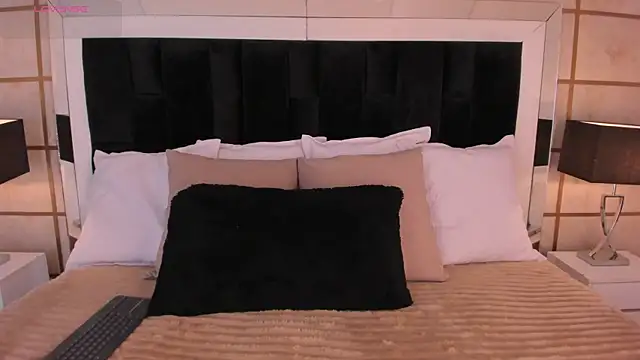 Snapshot of GretaVelvet chatting on December 2025 08:59:01 PM GretaVelvet online show from December 2025 08:59:01 PM