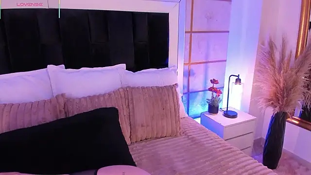 Snapshot of GretaVelvet chatting on January 2026 07:40:01 PM GretaVelvet online show from January 2026 07:40:01 PM