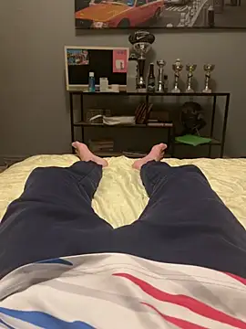 Zizibeaugoss online show from December 2025 09:00:01 PM