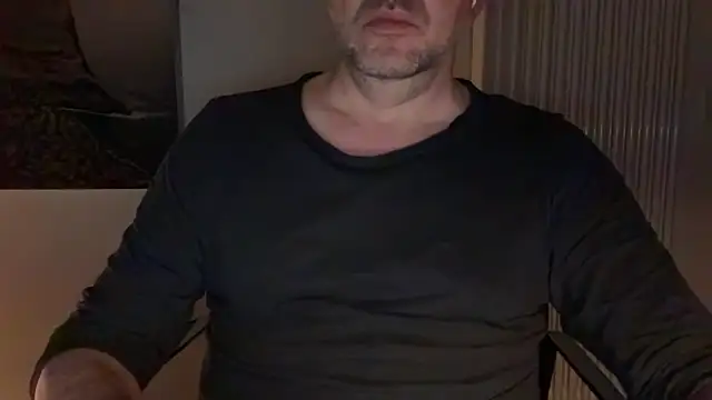 Snapshot of german9inch chatting on March 2025 10:10:01 PM german9inch online show from March 2025 10:10:01 PM