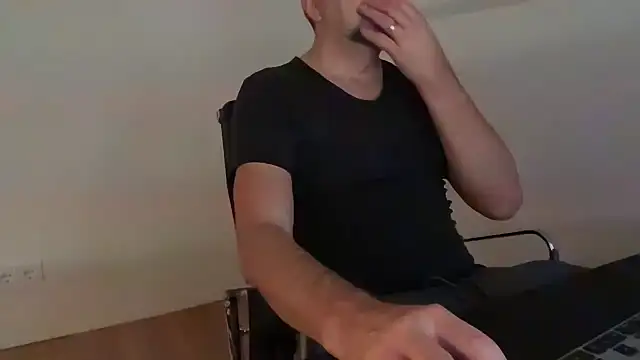 Snapshot of german9inch chatting on November 2025 08:41:02 PM german9inch online show from November 2025 08:41:02 PM